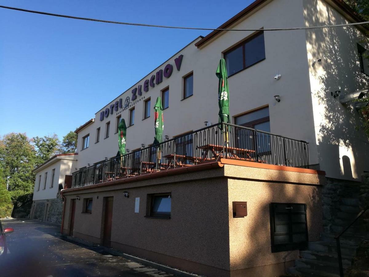 Hotel Zlechov Plumlov Exterior photo