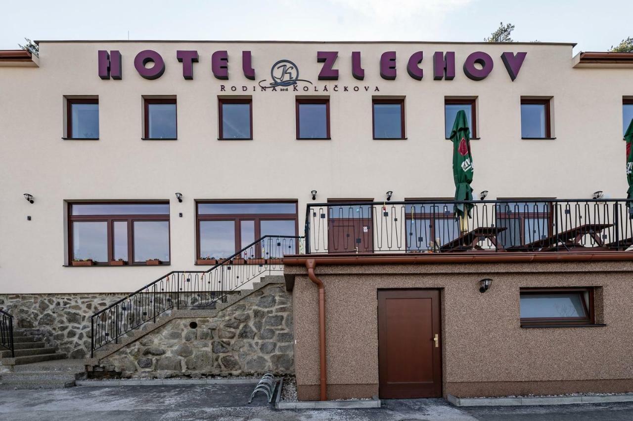 Hotel Zlechov Plumlov Exterior photo